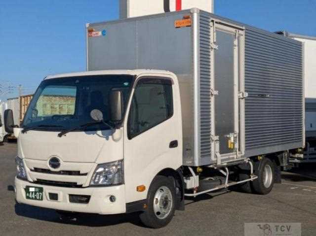 2022 Hino Dutro