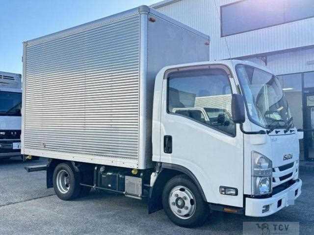 2017 Isuzu Elf Truck