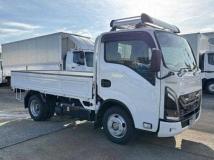 2025 Isuzu Elf Truck