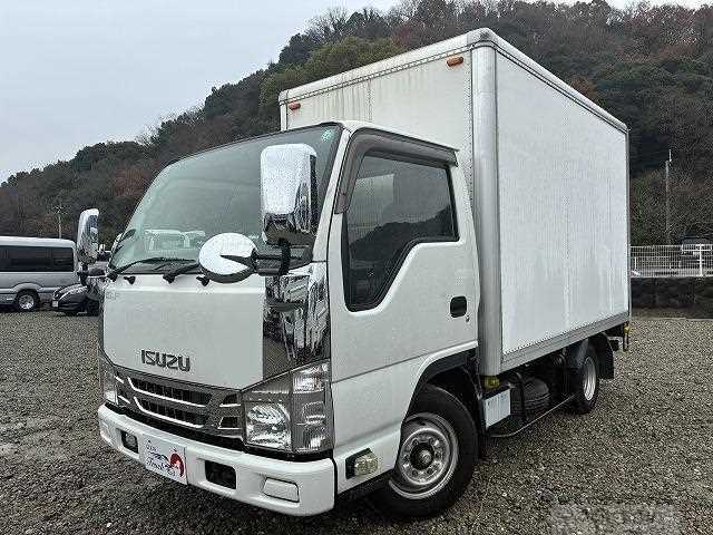 2014 Isuzu Elf Truck