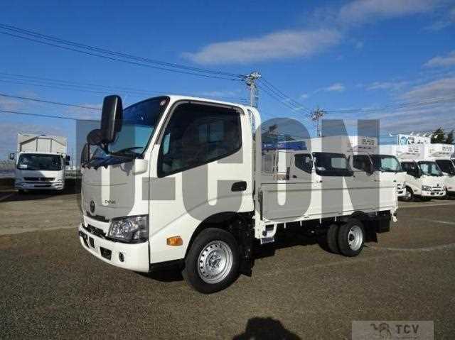 2025 Toyota Dyna Truck