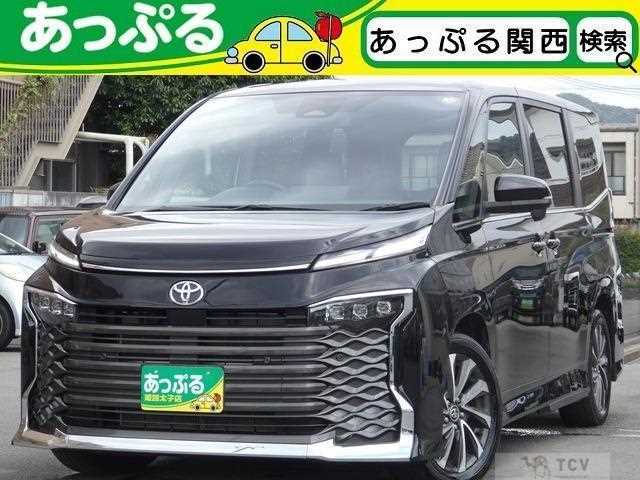 2023 Toyota Voxy