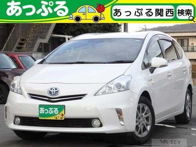2013 Toyota PRIUS α