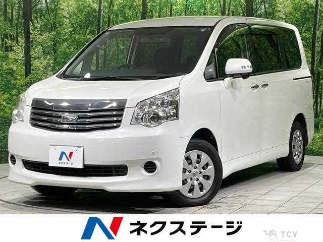 2013 Toyota Noah