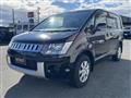 2016 Mitsubishi Delica D5