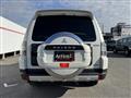 2006 Mitsubishi Pajero