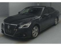 2014 Toyota Crown Hybrid