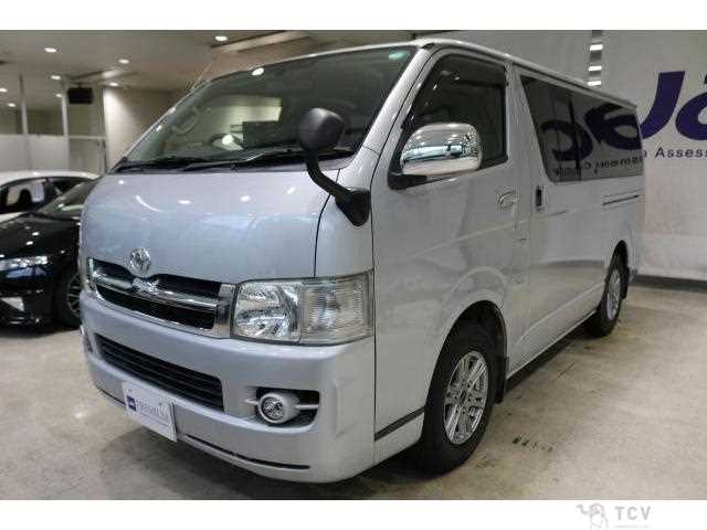 2007 Toyota Regiusace Van