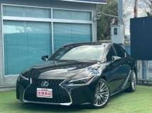 2020 Lexus IS