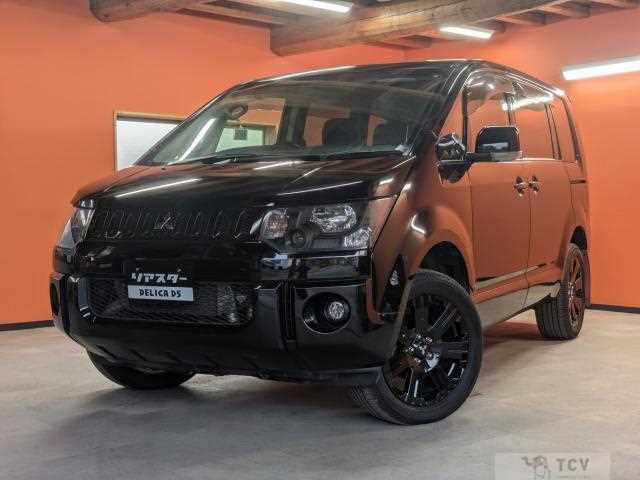 2015 Mitsubishi Delica D5