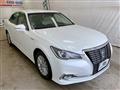 2017 Toyota Crown Hybrid