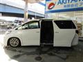 2013 Toyota Alphard G