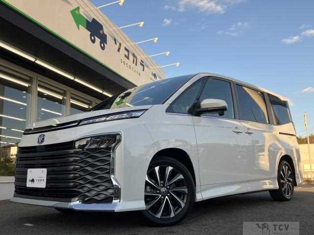 2023 Toyota Voxy