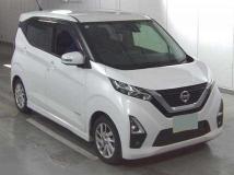 2022 Nissan Nissan Others