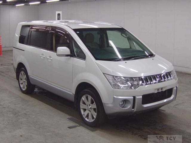2012 Mitsubishi Delica D5