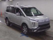2020 Mitsubishi Delica D5