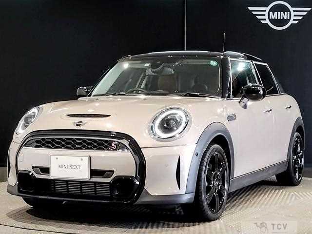 2022 BMW MINI