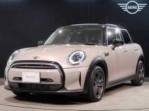 2022 BMW MINI