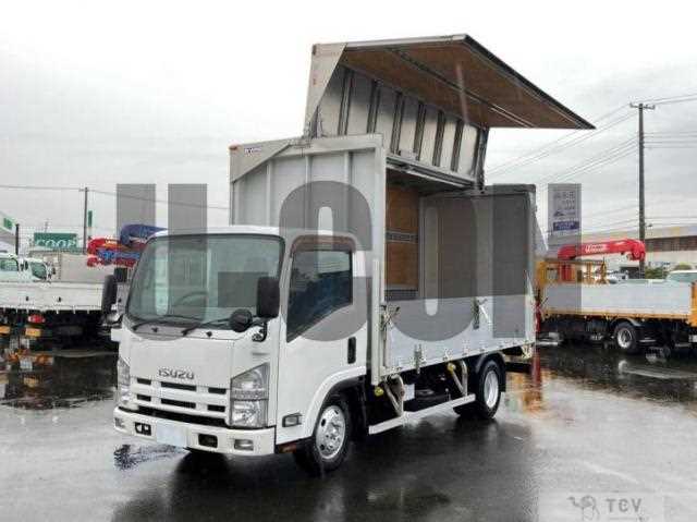 2013 Isuzu Elf Truck