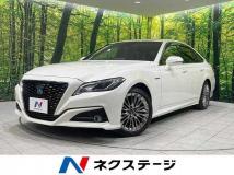 2019 Toyota Crown Hybrid