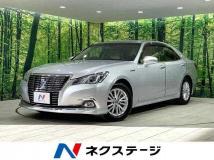 2016 Toyota Crown Hybrid