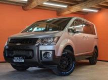 2014 Mitsubishi Delica D5