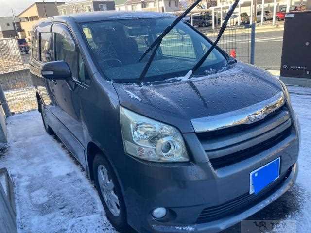 2008 Toyota Noah