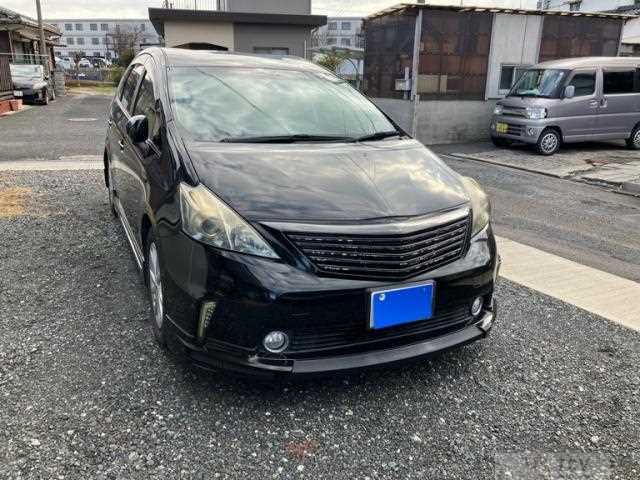 2013 Toyota PRIUS α