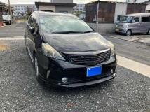 2013 Toyota PRIUS α