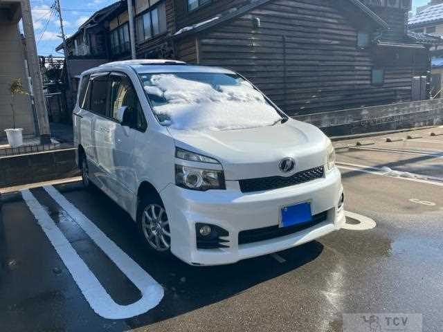 2012 Toyota Voxy