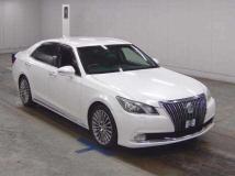 2016 Toyota Crown Majesta