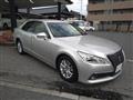 2013 Toyota Crown Hybrid