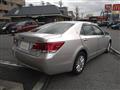 2013 Toyota Crown Hybrid