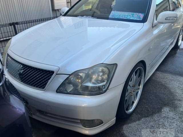 2004 Toyota Crown