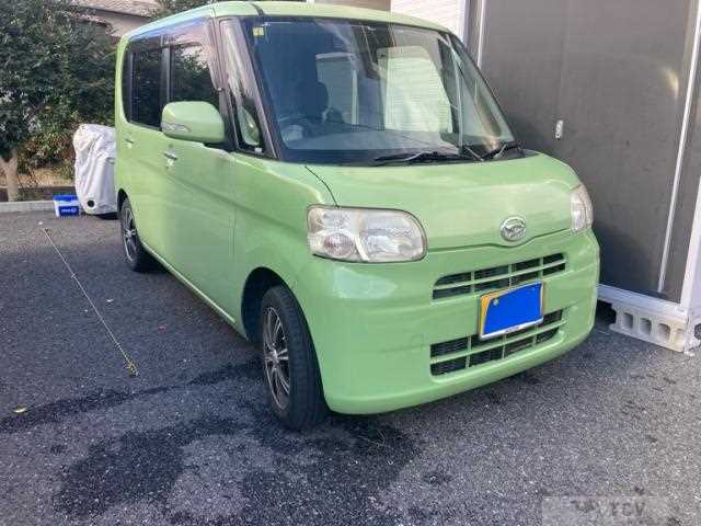 2010 Daihatsu Tanto