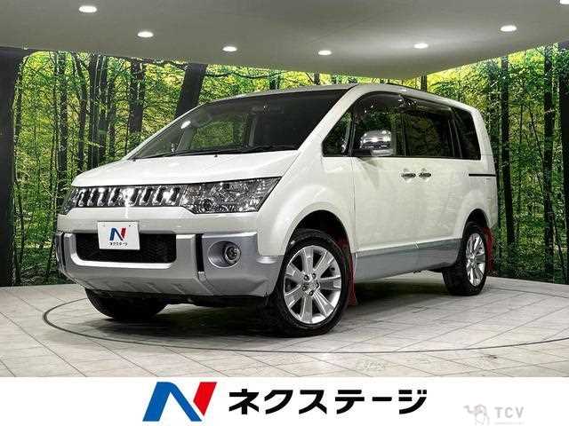 2016 Mitsubishi Delica D5
