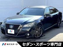2014 Toyota Crown Hybrid