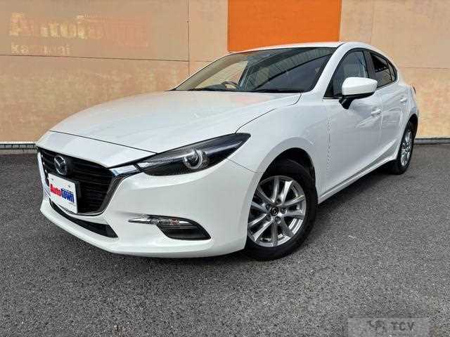 2017 Mazda Axela