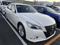 2013 Toyota Crown Hybrid