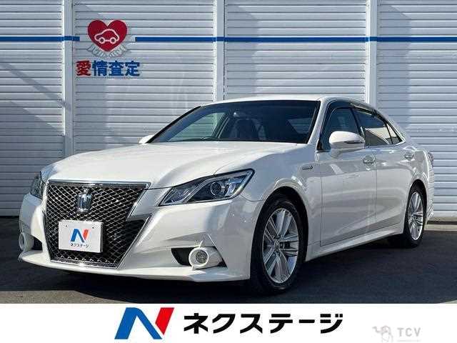 2015 Toyota Crown Hybrid