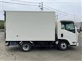 2016 Isuzu Elf Truck