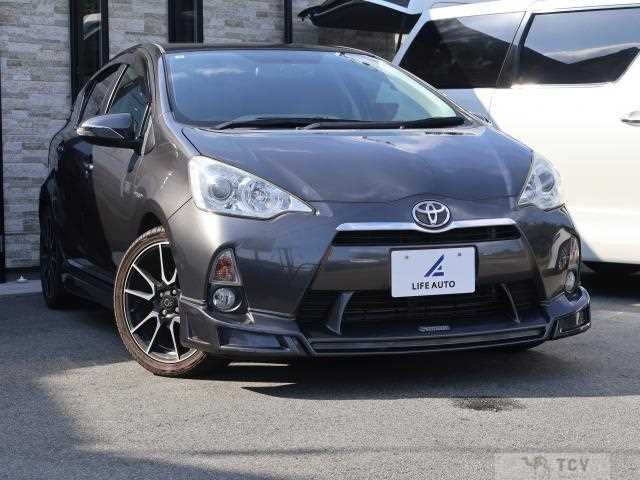 2013 Toyota AQUA