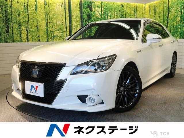 2015 Toyota Crown Hybrid
