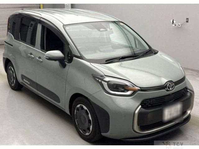 2022 Toyota Sienta