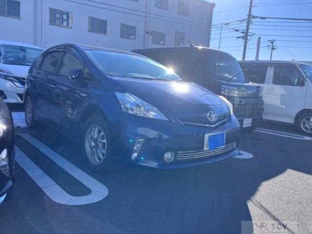 2013 Toyota PRIUS α