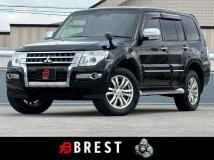 2016 Mitsubishi Pajero