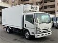 2020 Isuzu Elf Truck