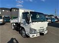 2016 Isuzu Elf Truck