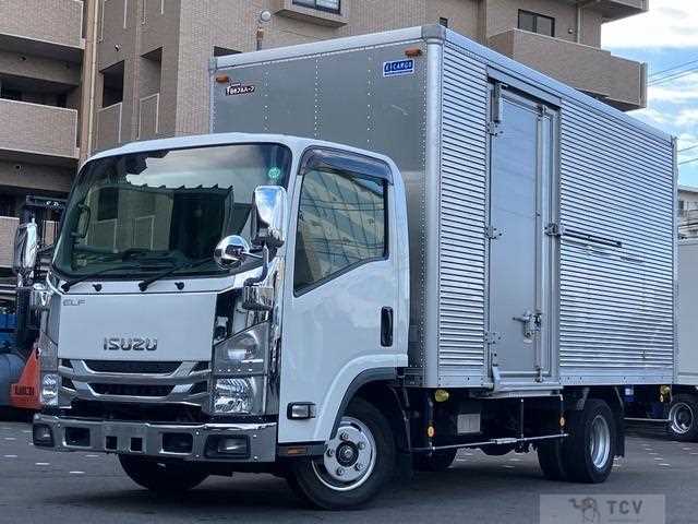 2021 Isuzu Elf Truck