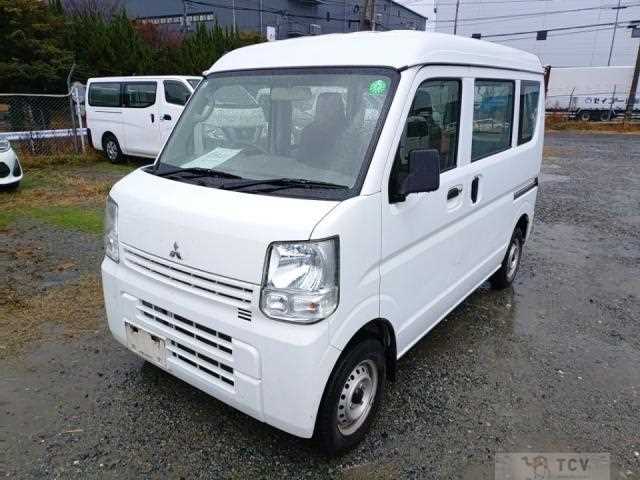2018 Mitsubishi Minicab Van
